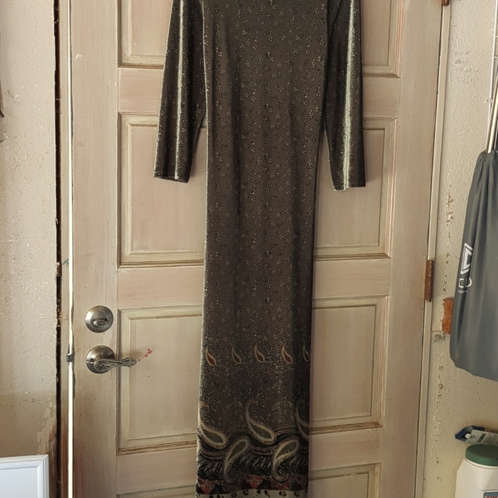 Stretch velvet maxi dress with tie
